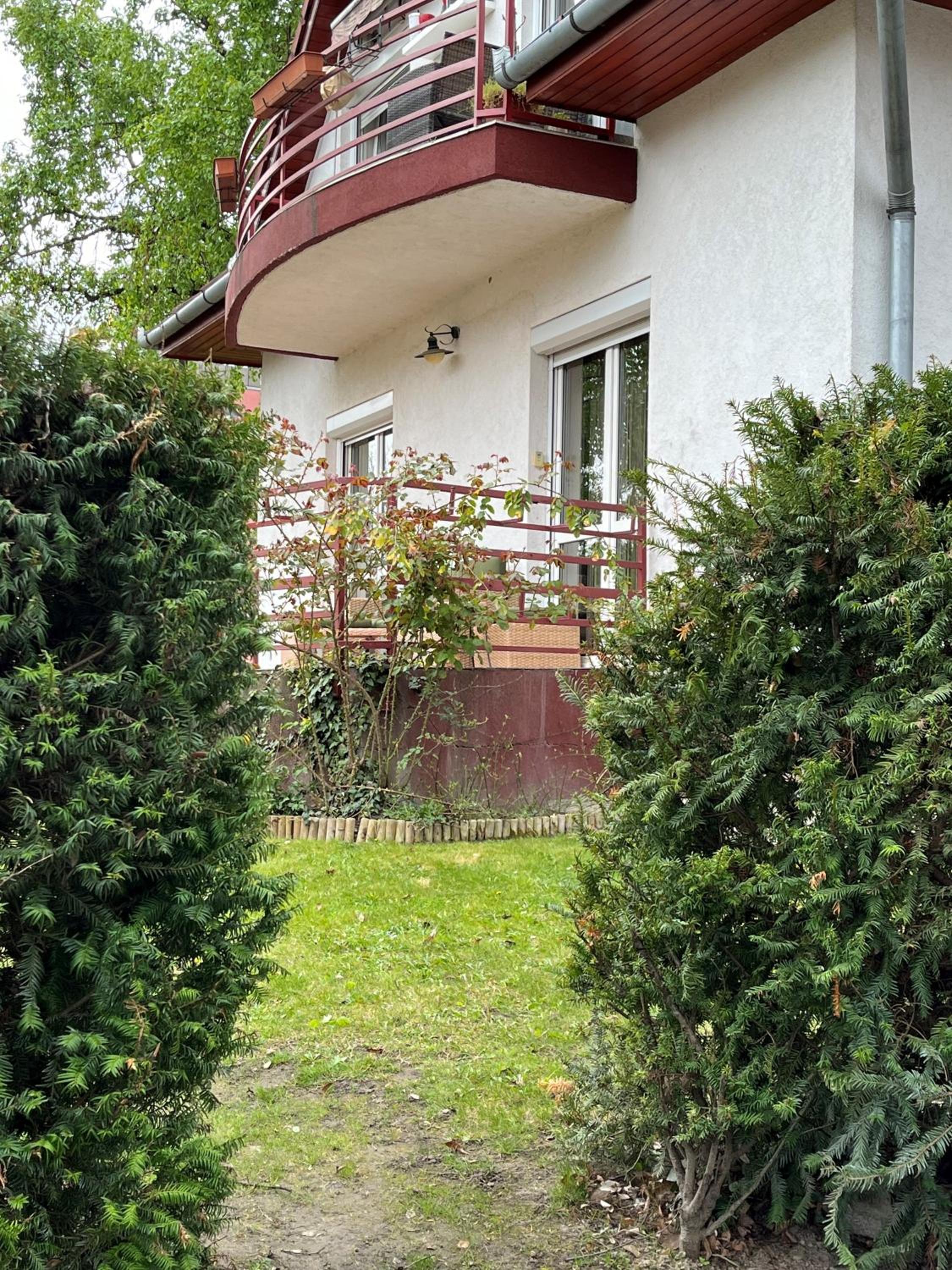 Photo 32