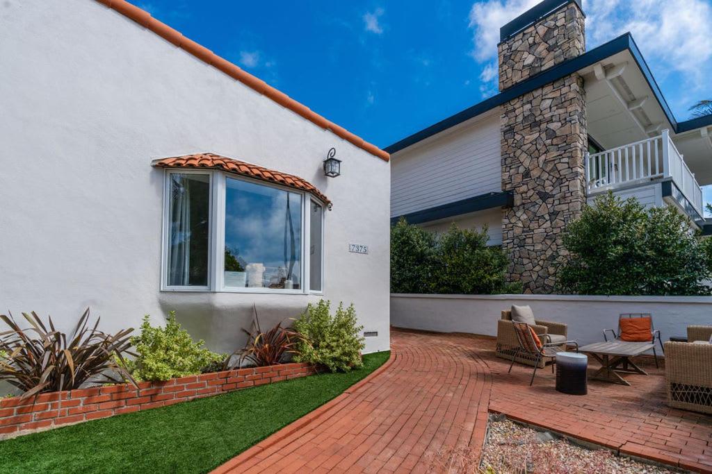 La Jolla Village's Premier Haven