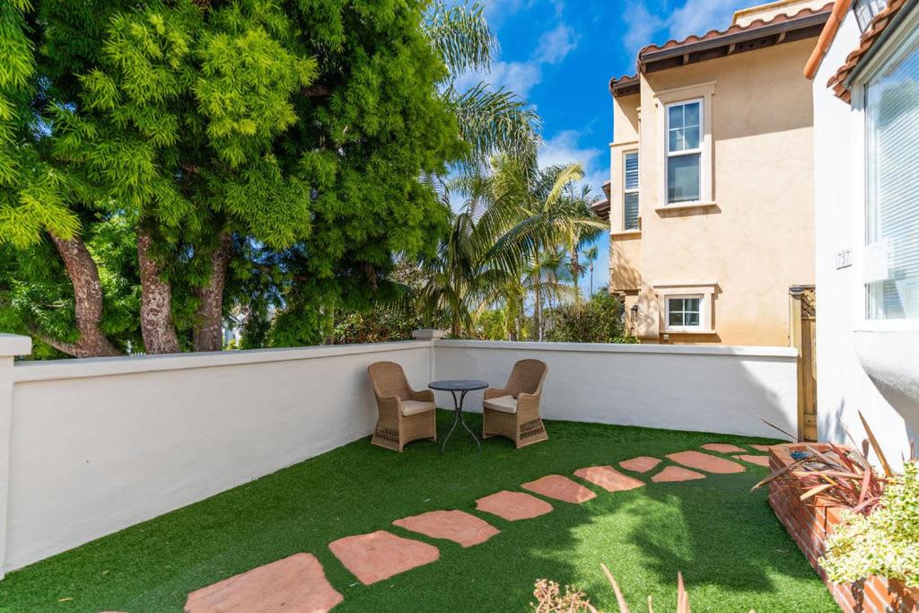 La Jolla Village's Premier Haven