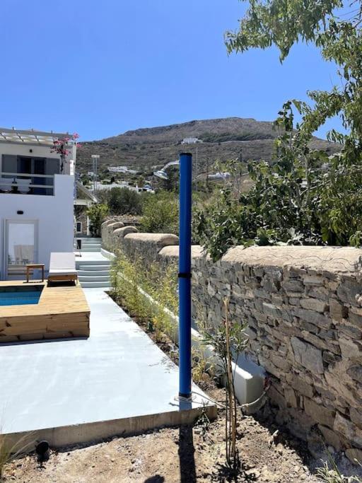 Minimal Cream Apartment Pool-front in Paros