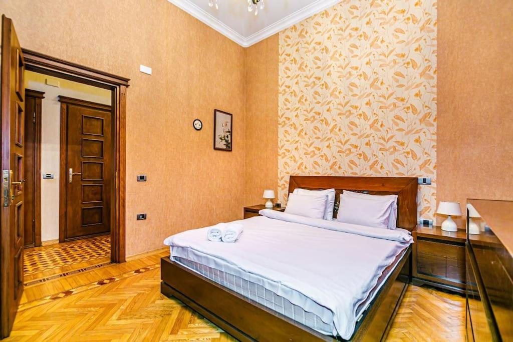 Continental Apartment