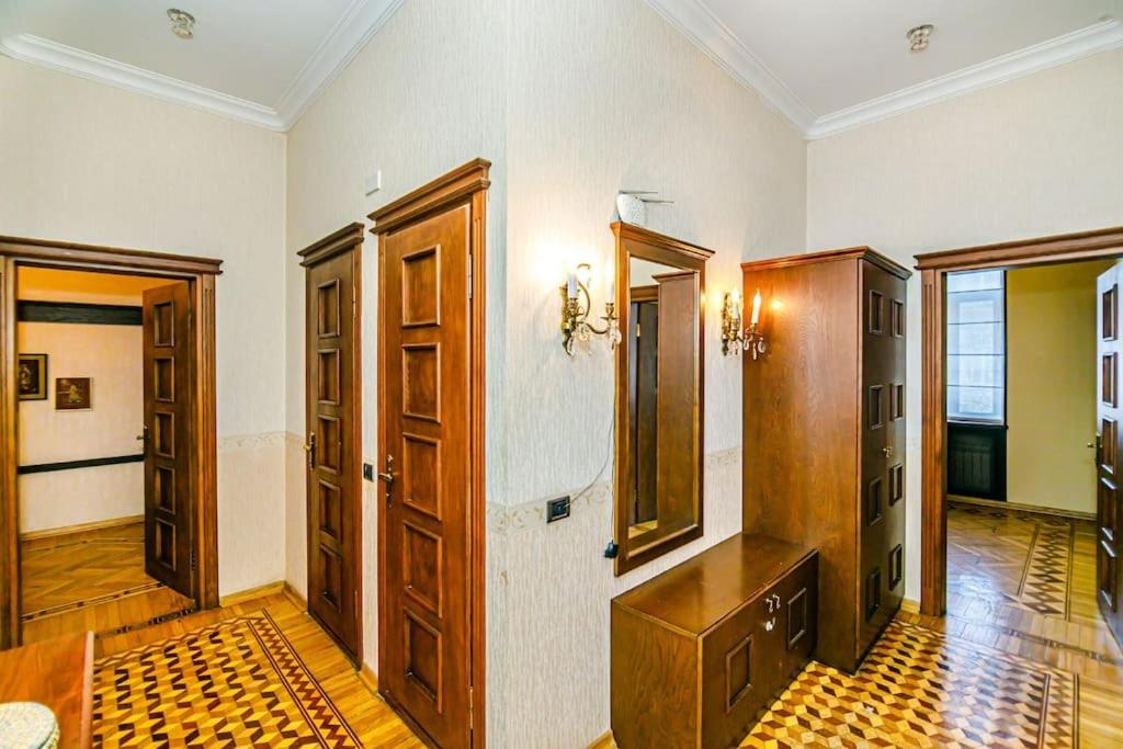 Continental Apartment