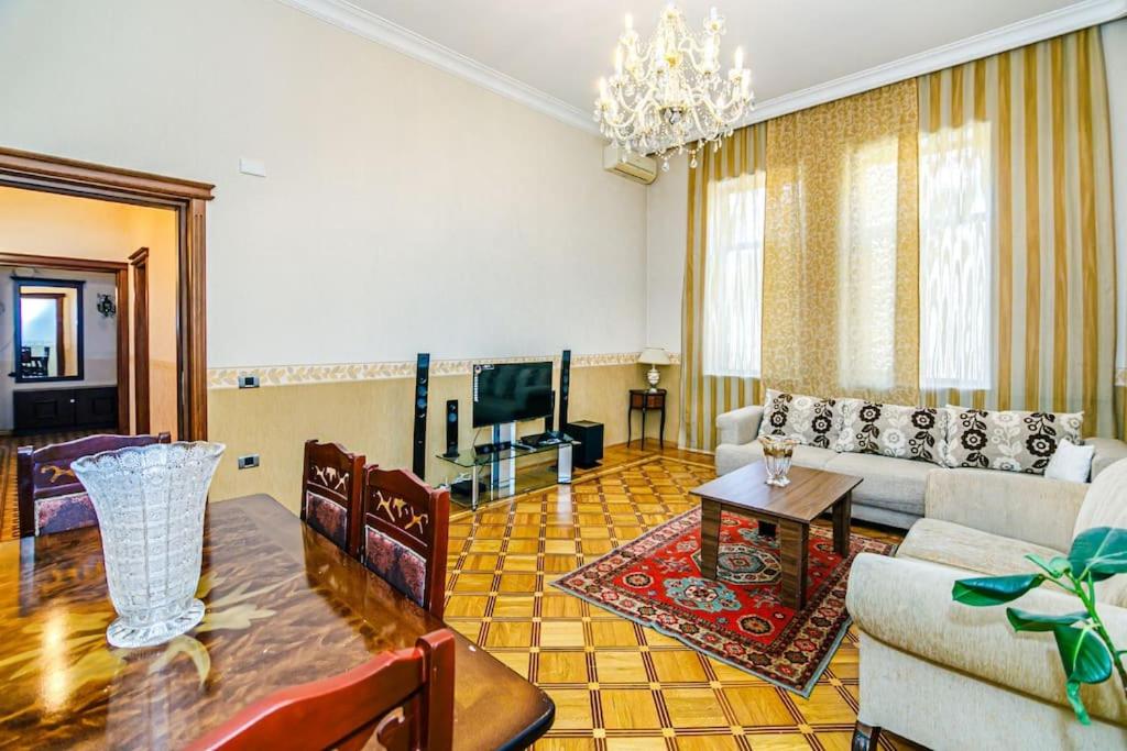 Continental Apartment