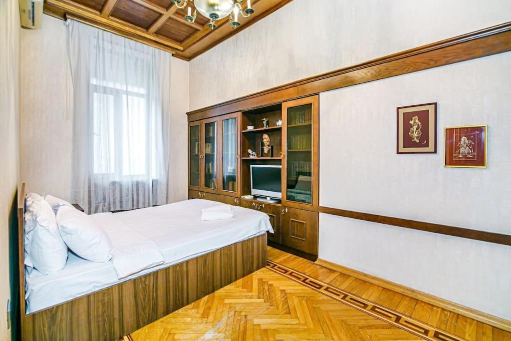 Continental Apartment