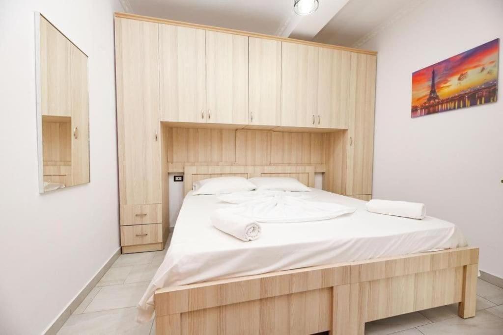 Cozy Central Apartment