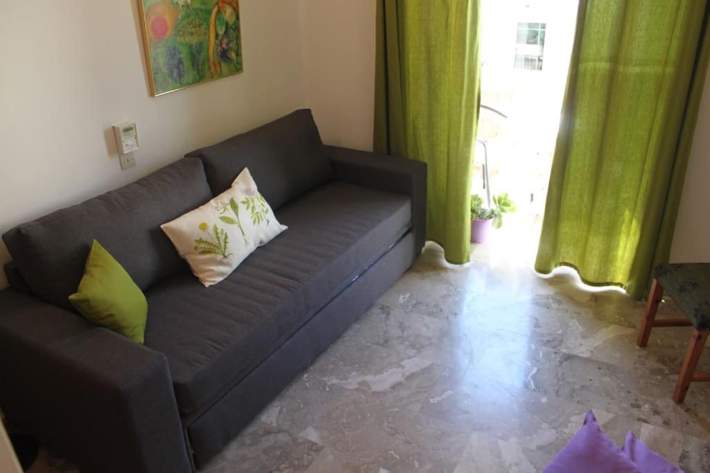 Two-room apartment with balcony near the sea photo 4