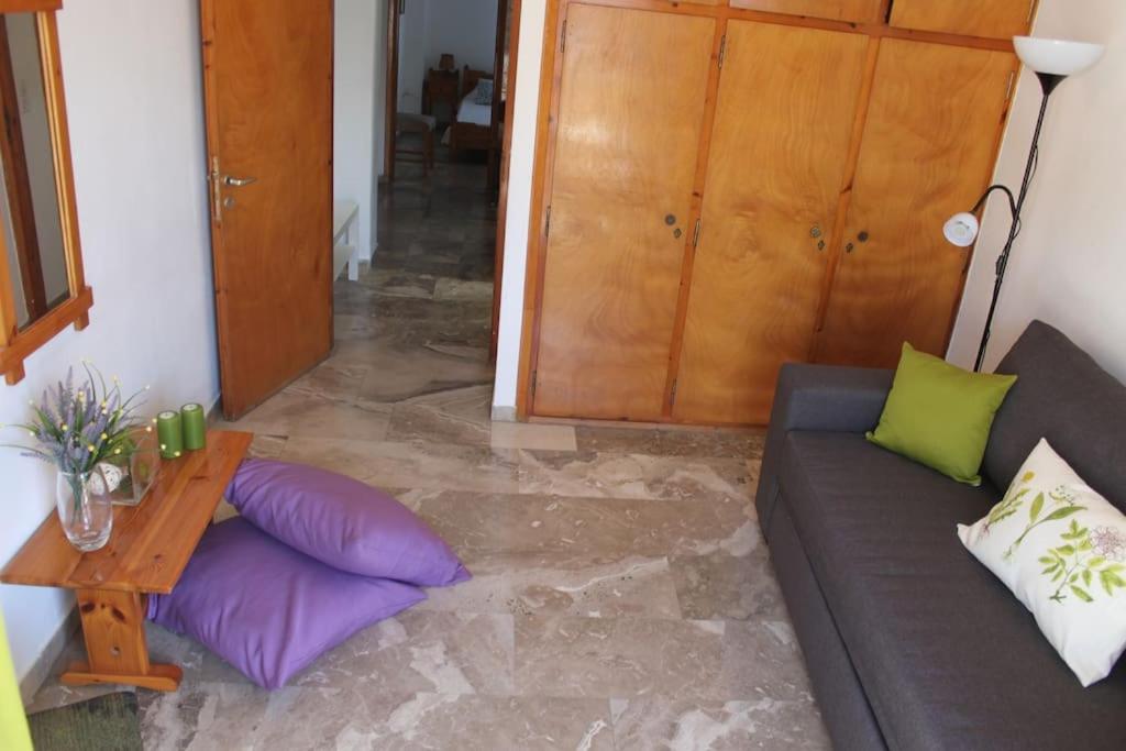 Two-room apartment with balcony near the sea photo 5