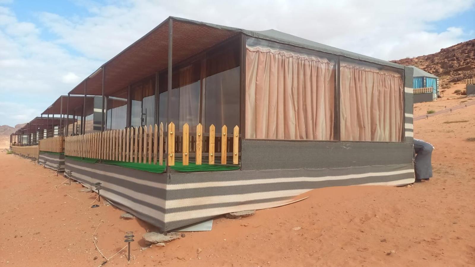 Al Raha Luxury Camp