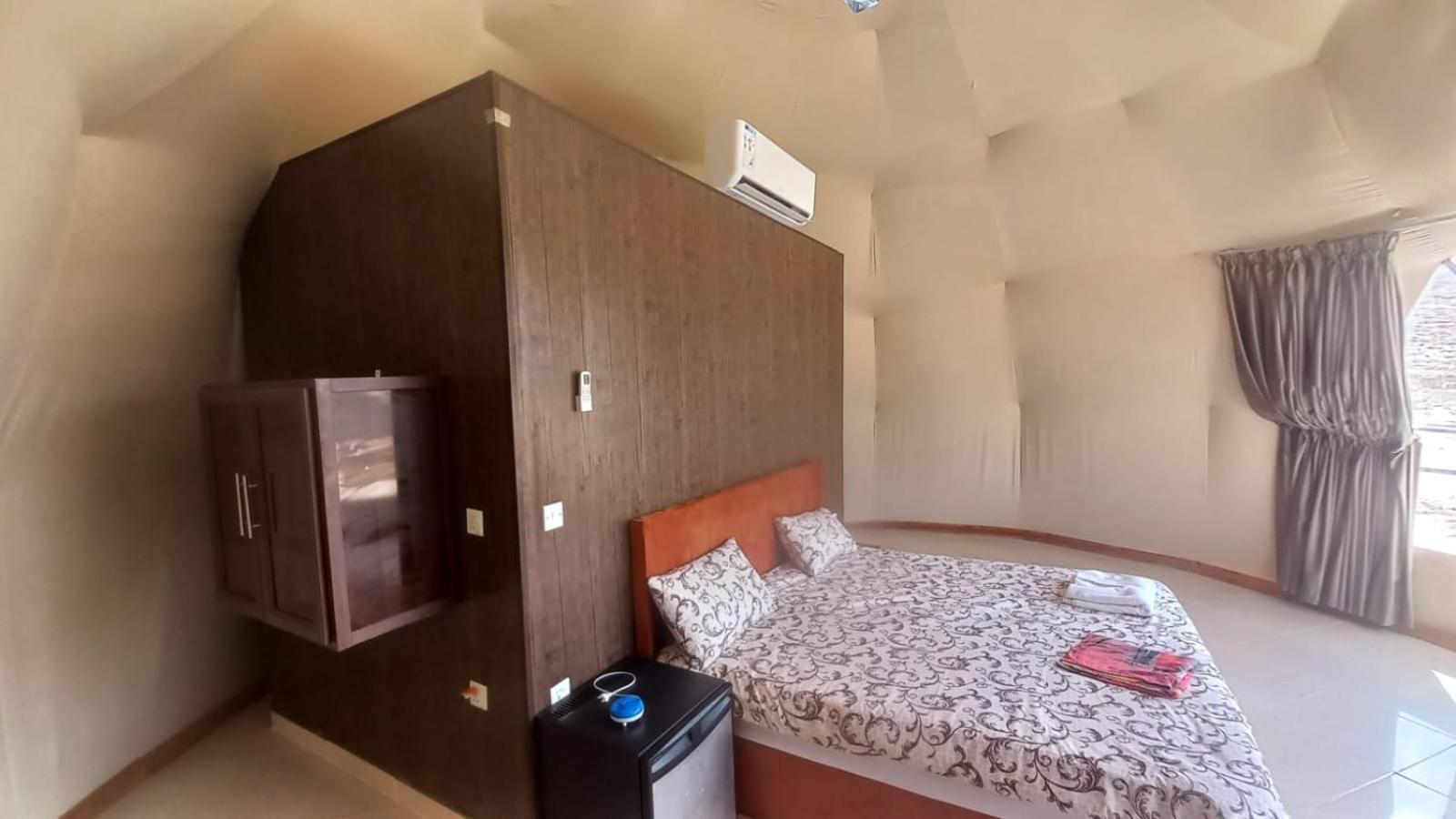 Al Raha Luxury Camp