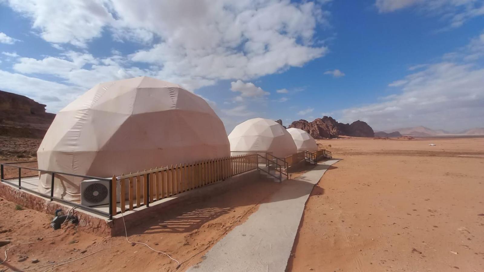 Al Raha Luxury Camp