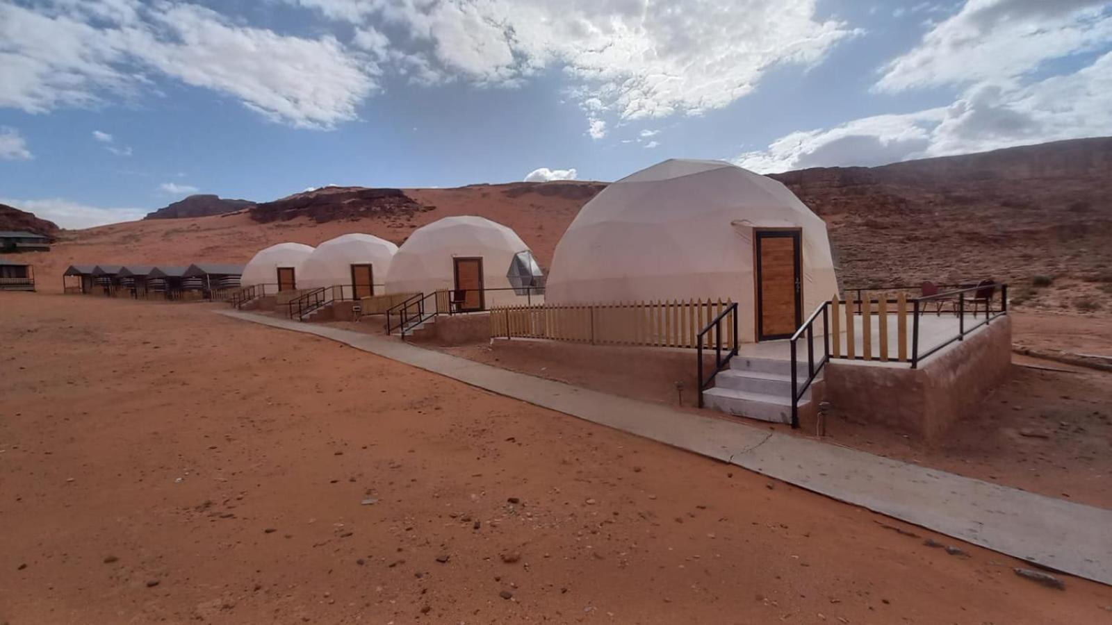 Al Raha Luxury Camp