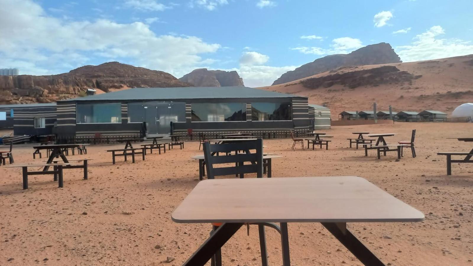 Al Raha Luxury Camp