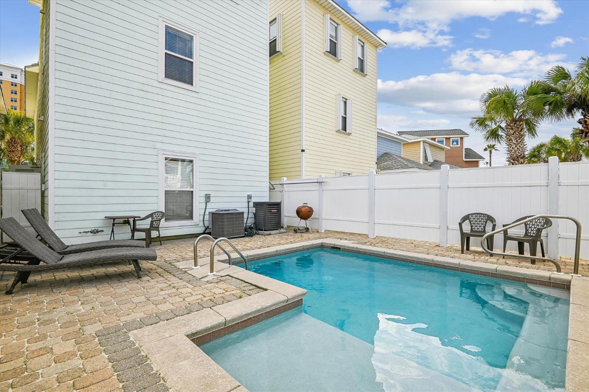 7426 Thomas Drive - Seaside oasis home view 5