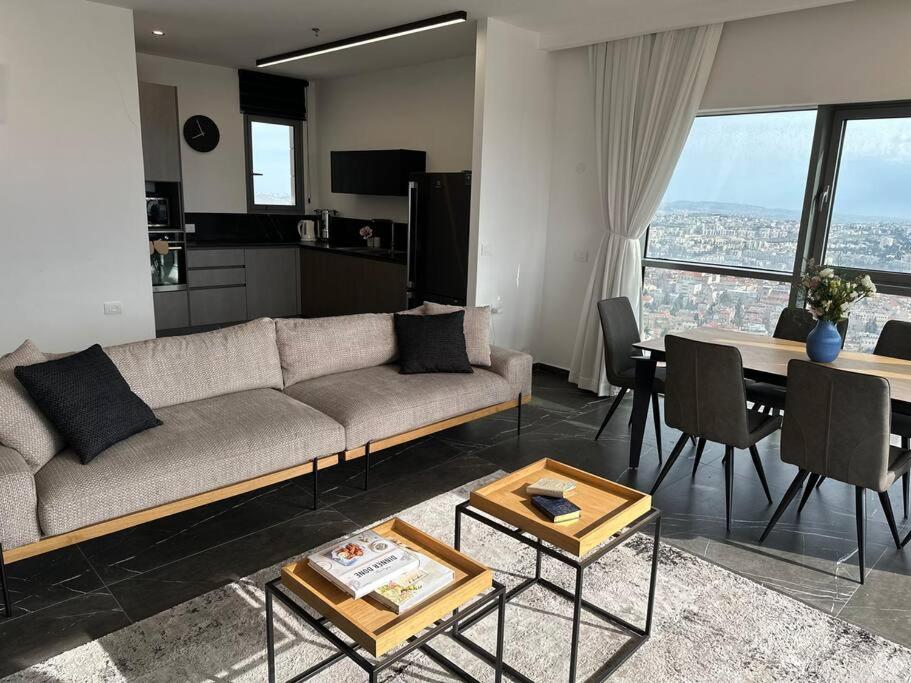 Kosher, Savyon View, Har Habayis view 3