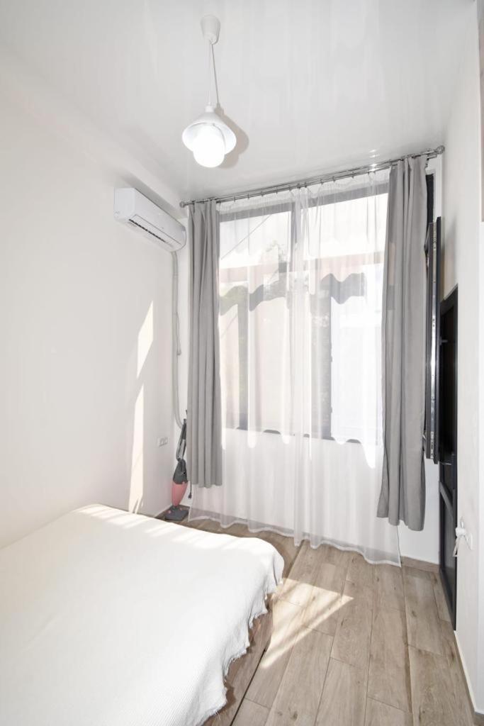 41excellent apartment in the very center of Yerevan