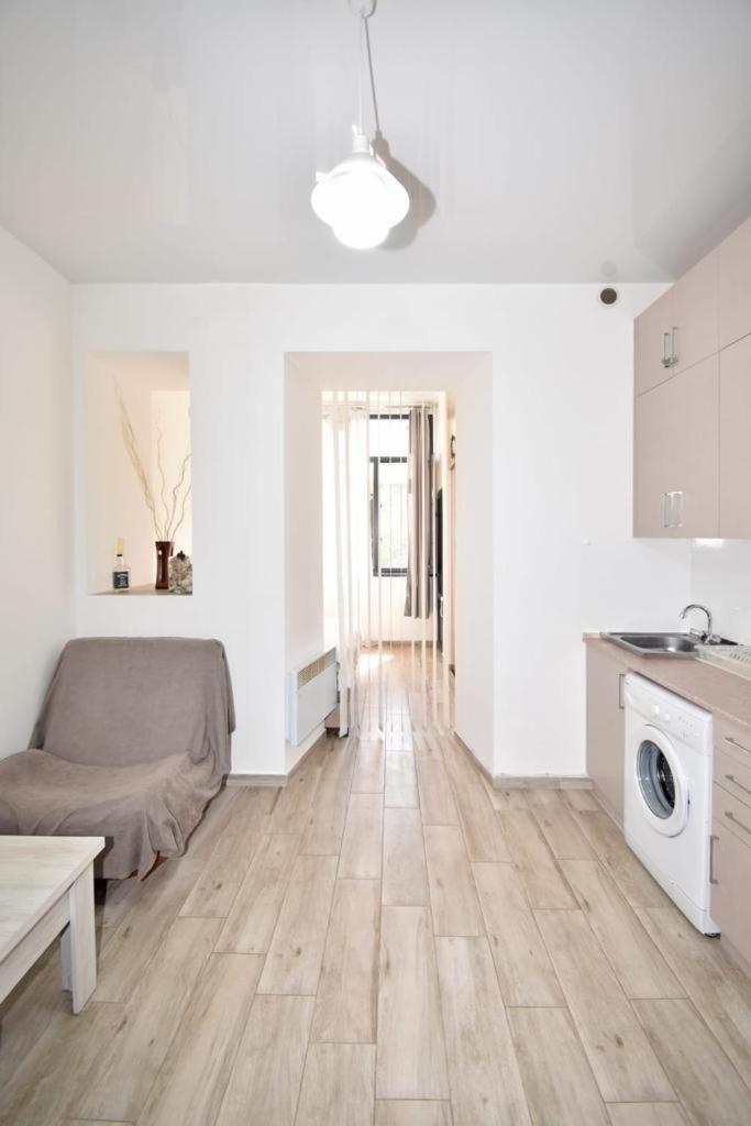 41excellent apartment in the very center of Yerevan