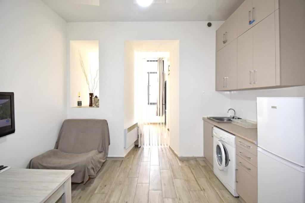 41excellent apartment in the very center of Yerevan