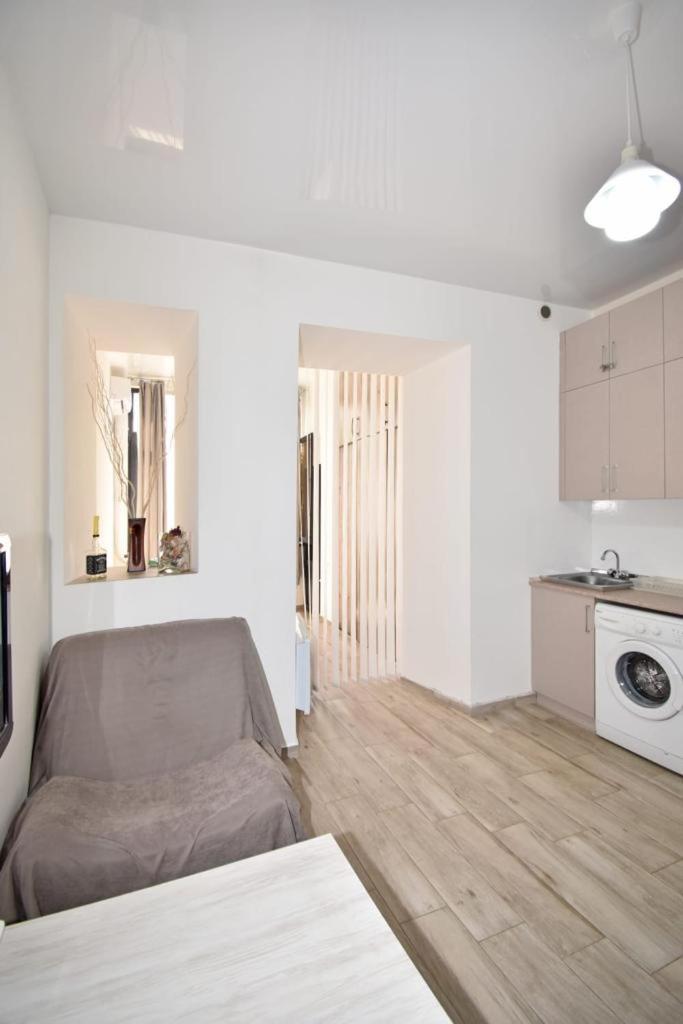 41excellent apartment in the very center of Yerevan