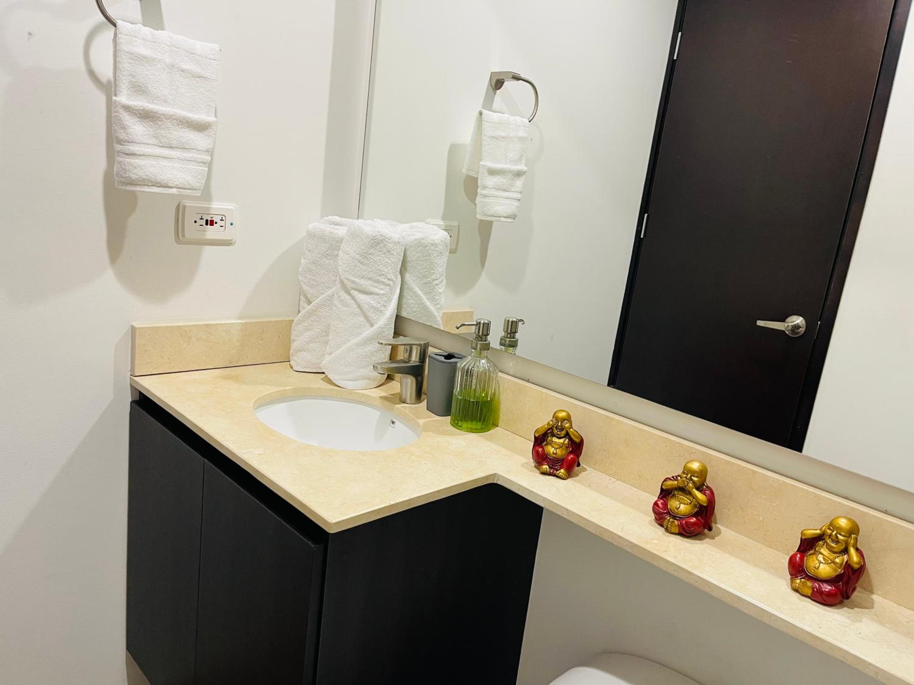 Suite hotelera rio verde cerca al aeropuerto