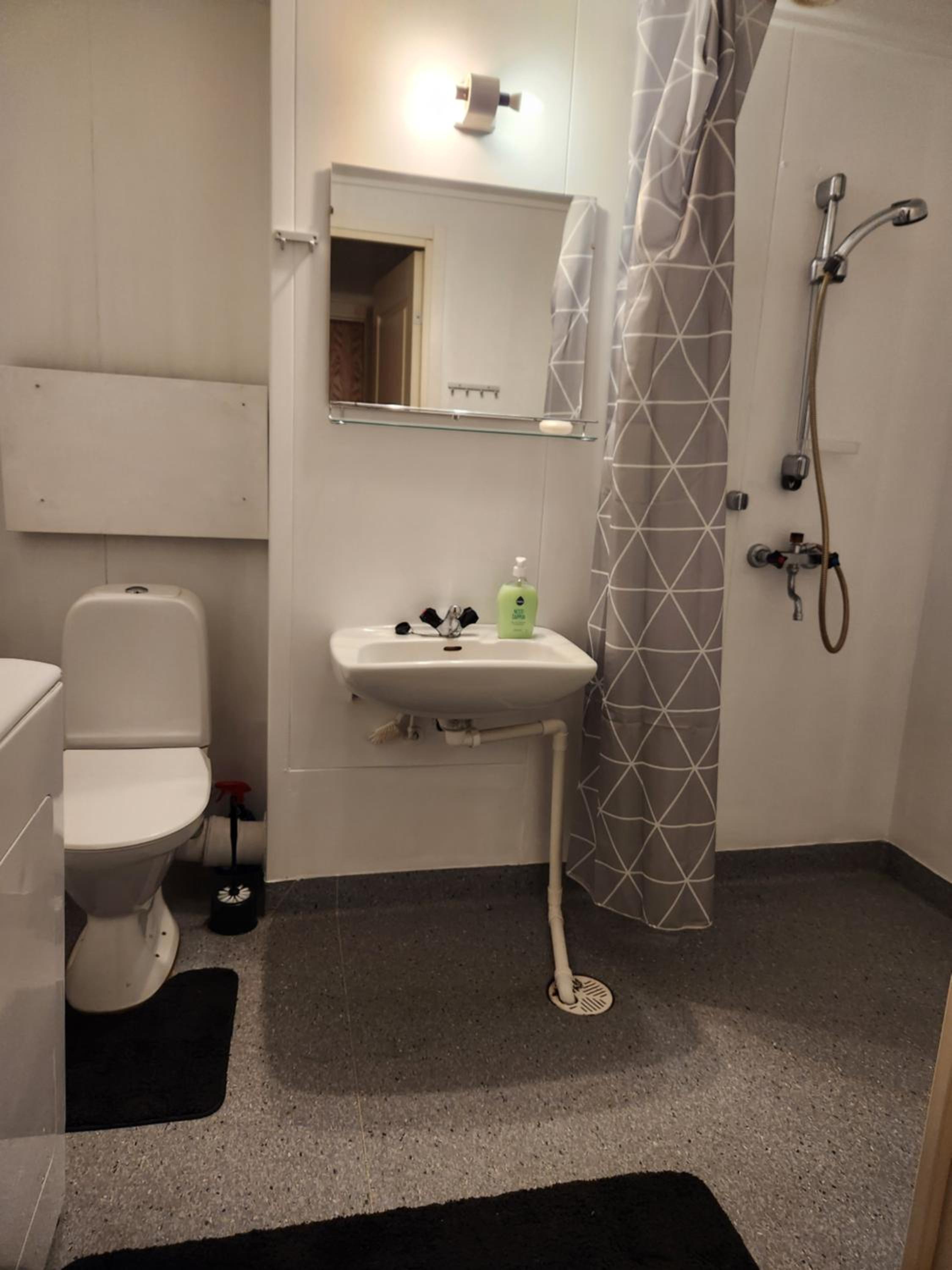 Photo 8