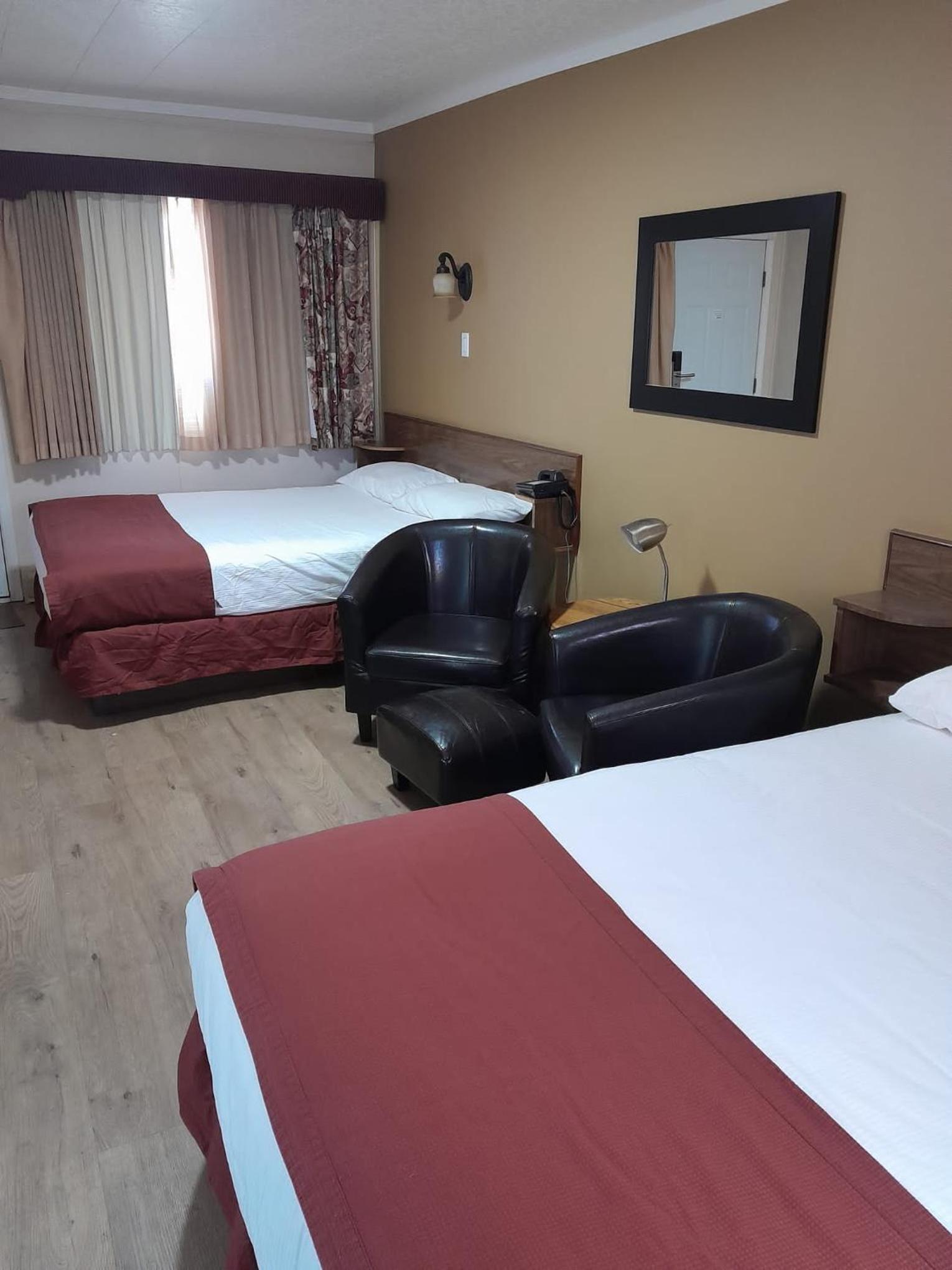 Travellers Motel