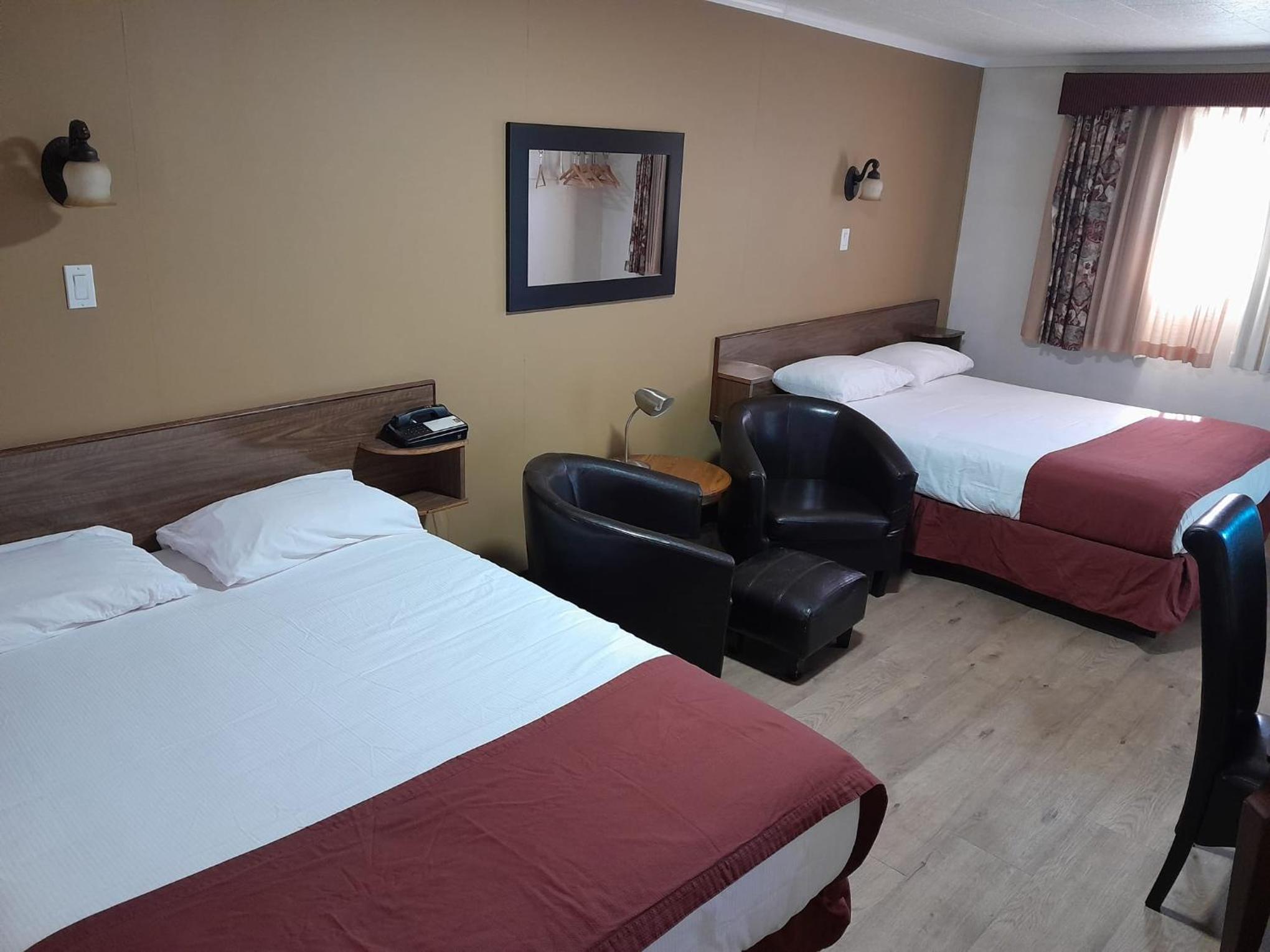 Travellers Motel