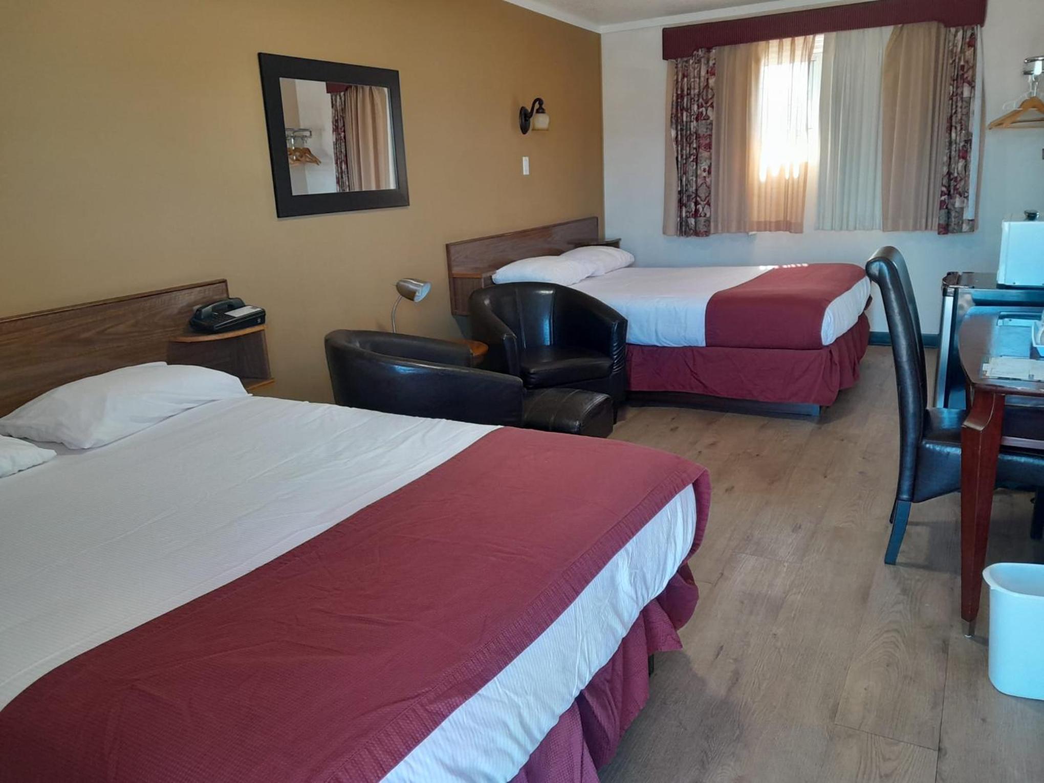 Travellers Motel