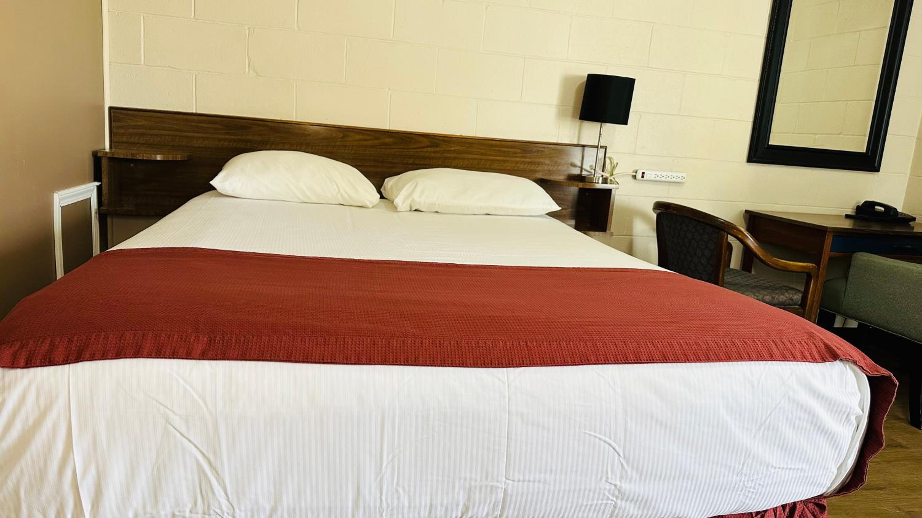Travellers Motel