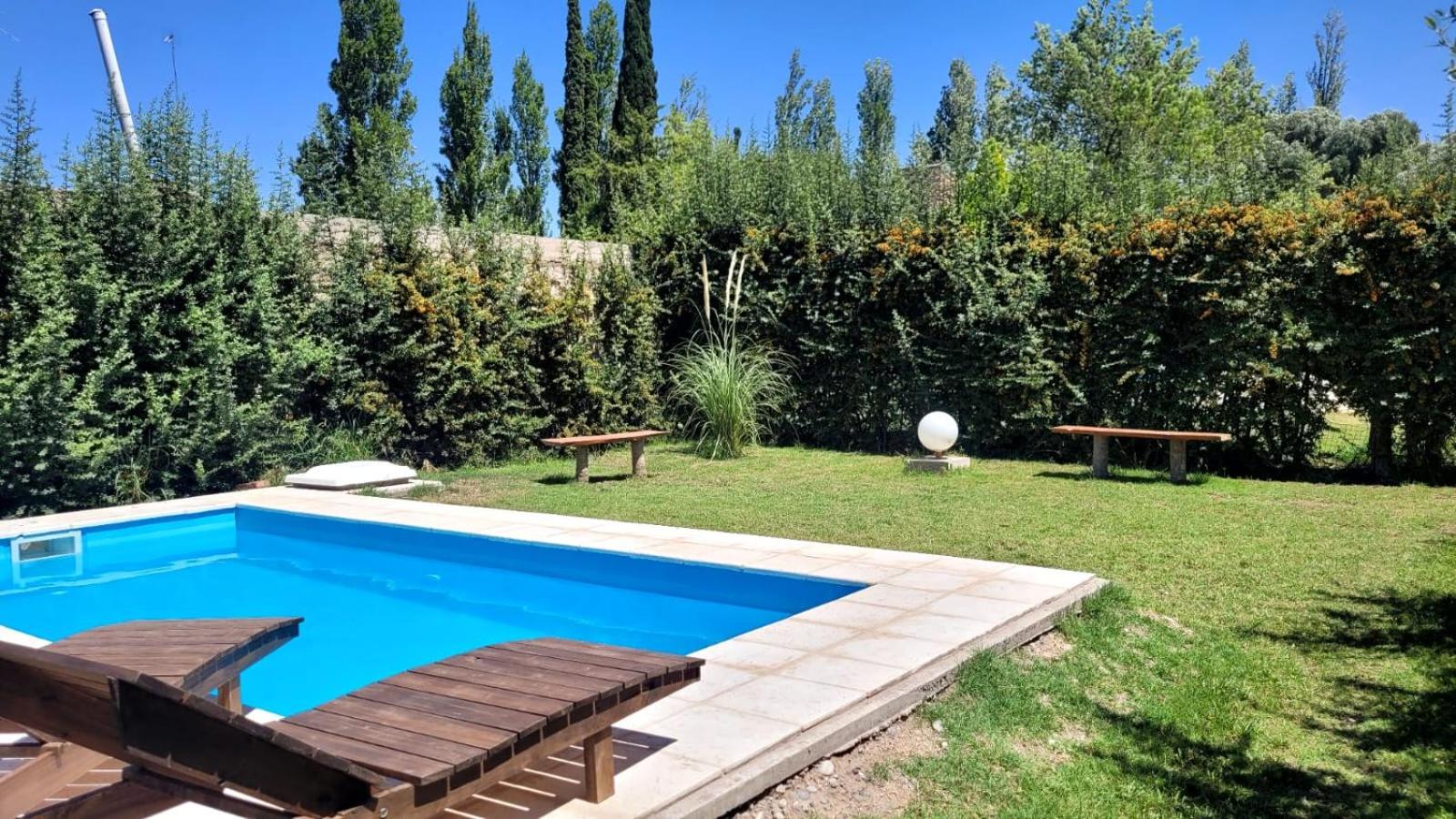 TRES OLIVOS