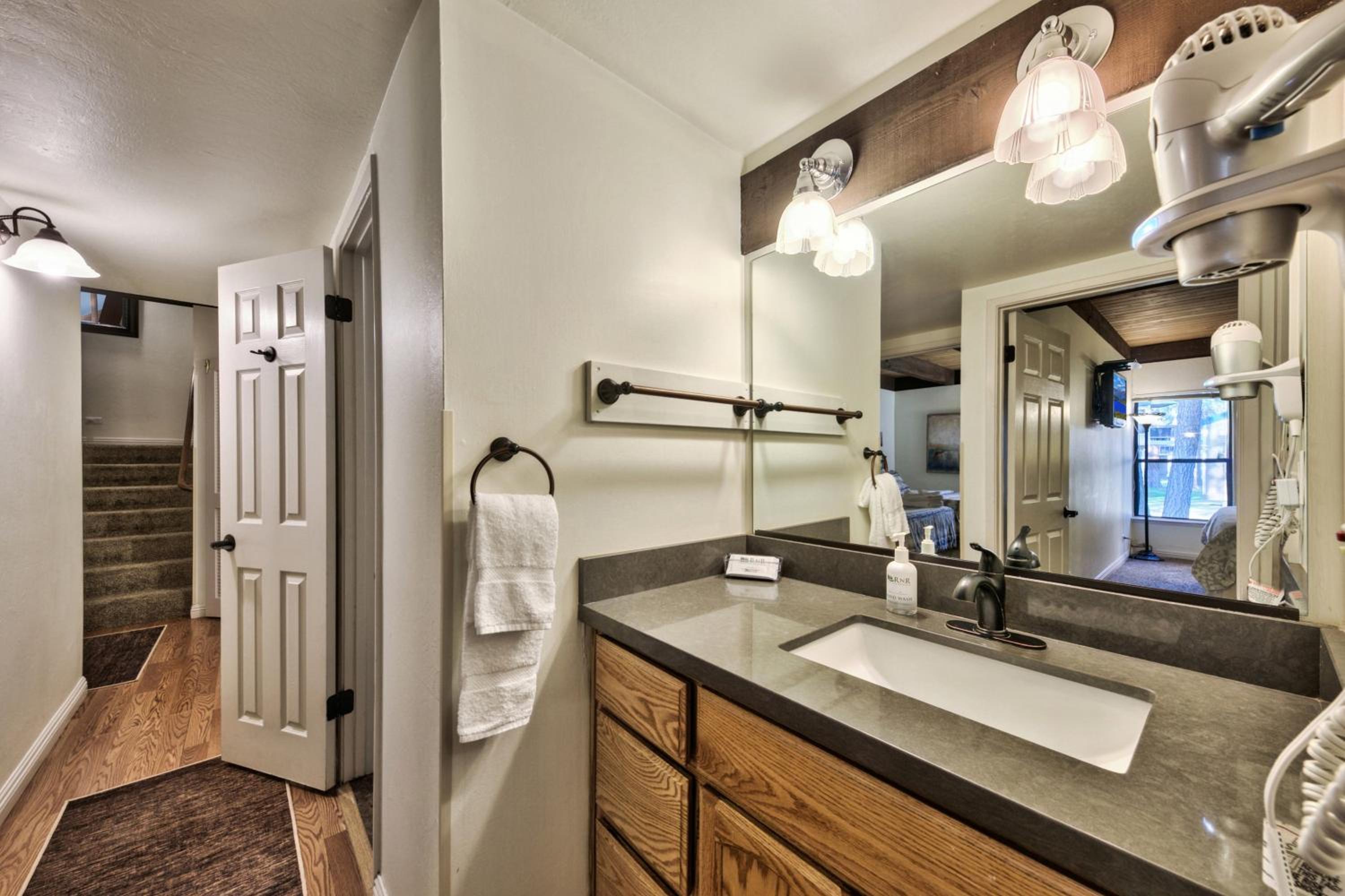 Lake Tahoe Vacations - Lakeland Village 496 - 4 Seasons Family Fun - Property Image 18