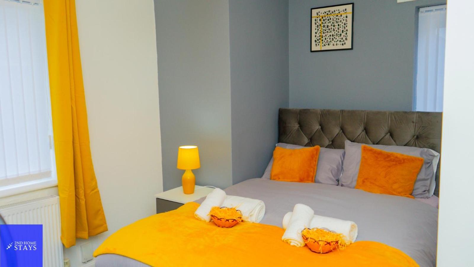 2ndHomeStays-Dudley-Suitable for Contractors and Families, Parking available for 3 Vans, Sleeps 12, photo 28