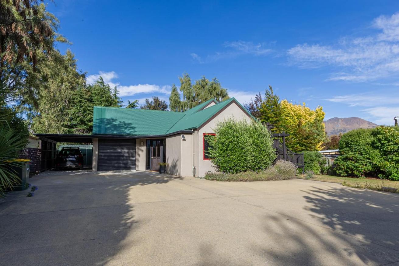 Rata Street Retreat