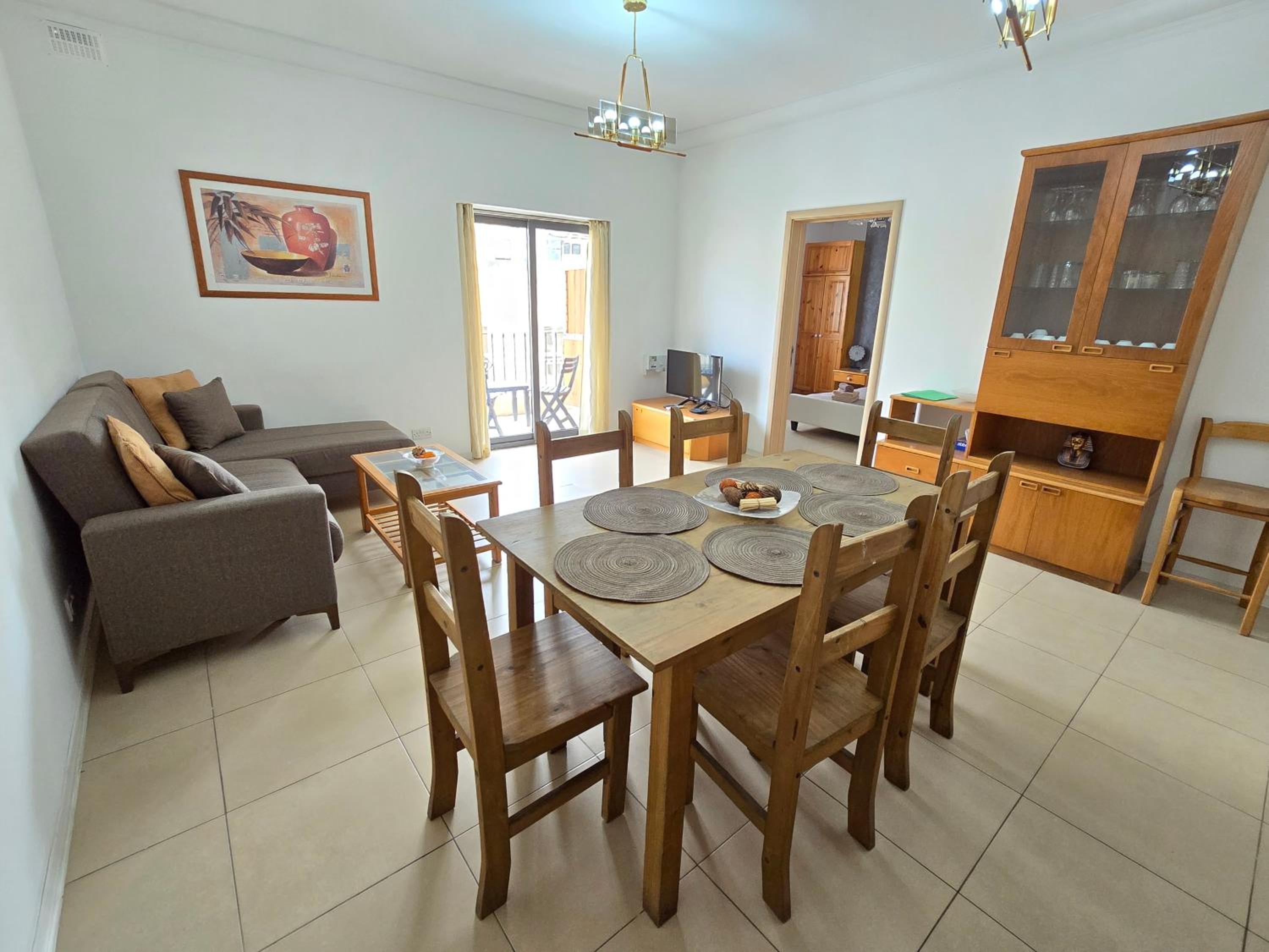 Central & Bright Apartment Free Wi-Fi photo 1