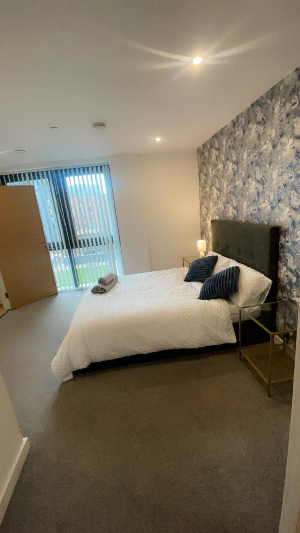Exceptional 2 bed view 2