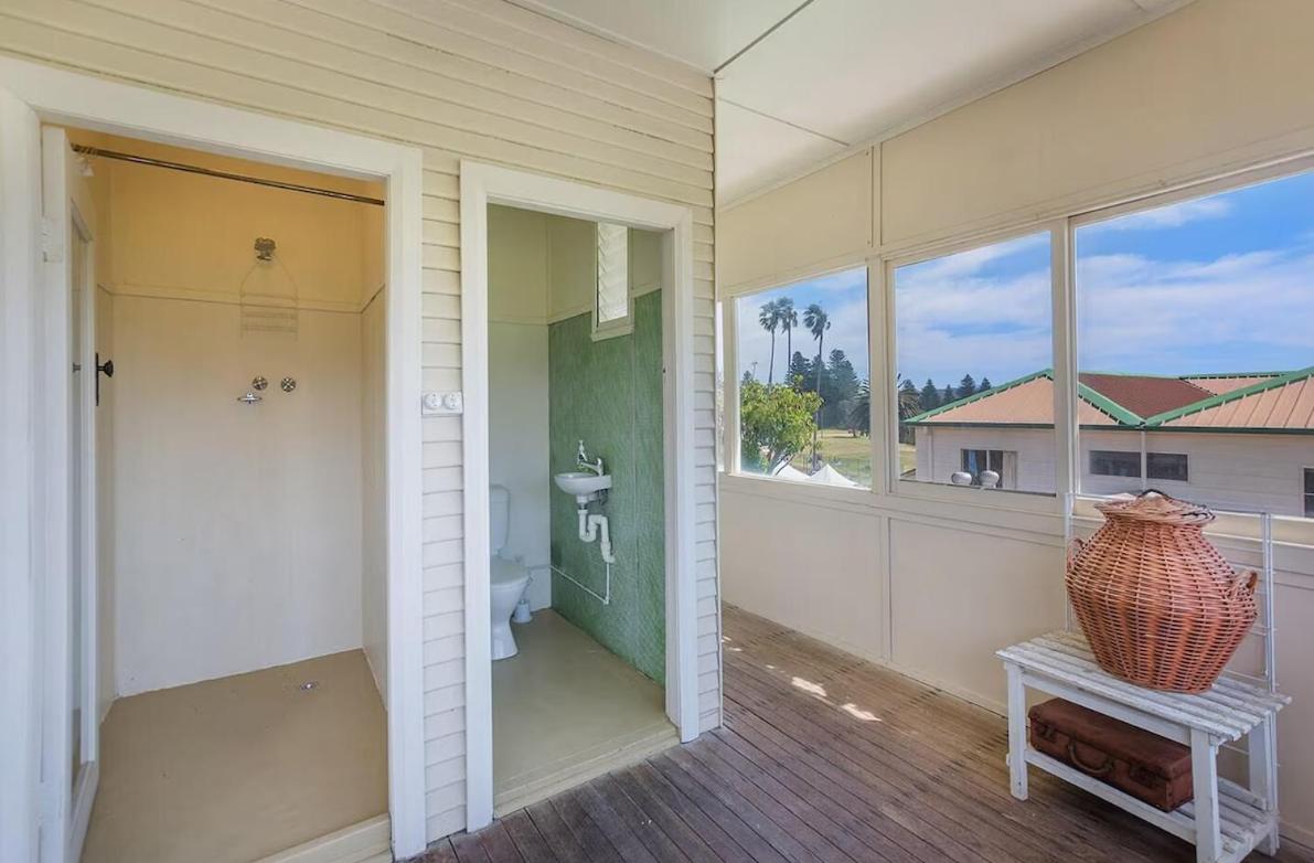 Bermagui Bay Beach House 2, Wonderful Beachside Location, Pet Friendly