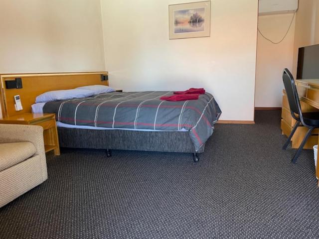 True blue Motor Inn