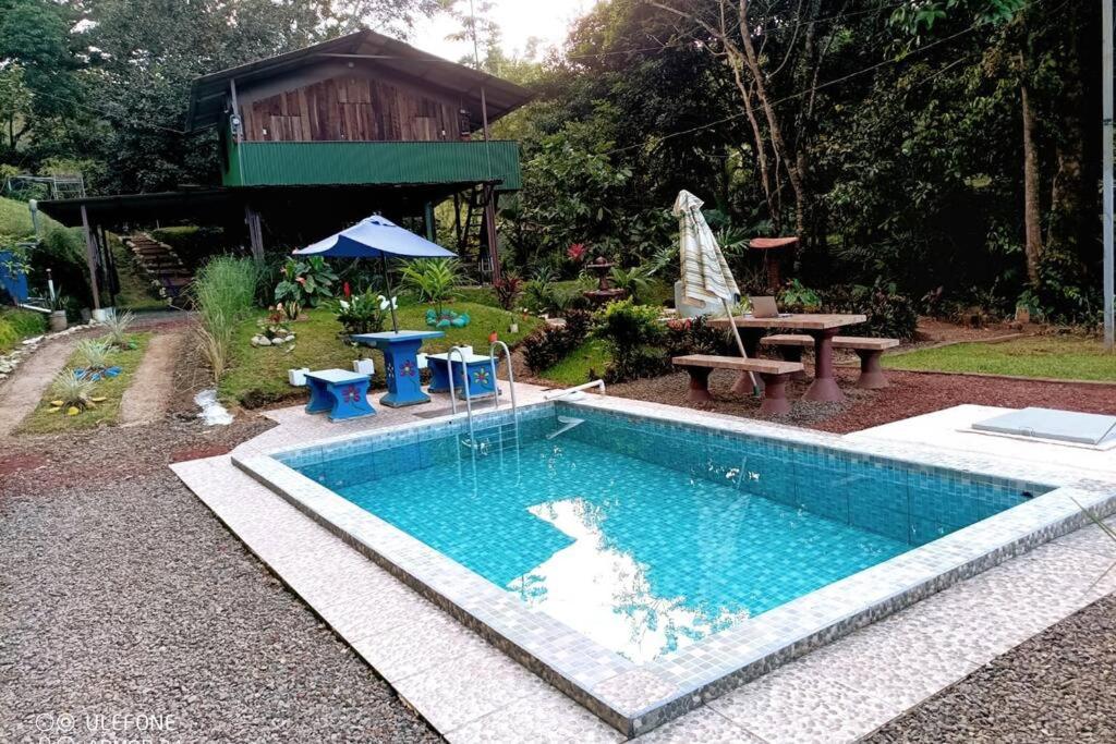 Tropical Quiet Retreat
