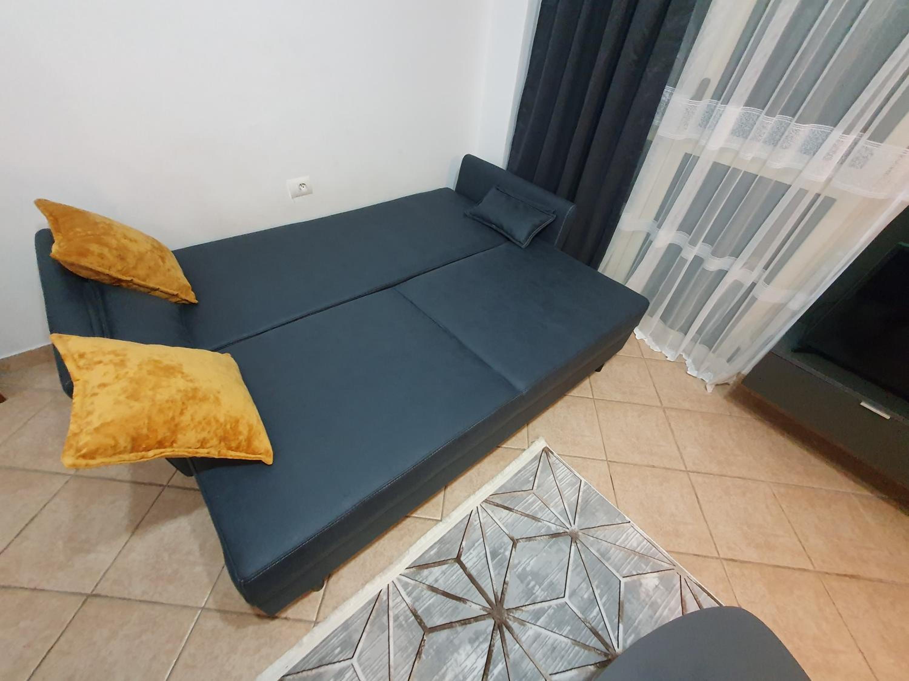 Apartment me qera Lungomare Vlore Medem1