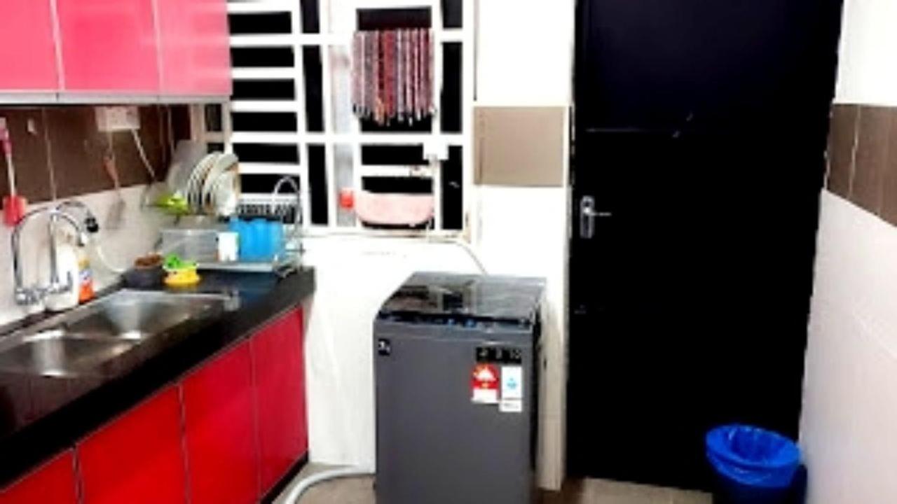 Homestay Hafiy Manjung Lekir Sitiawan photo 5