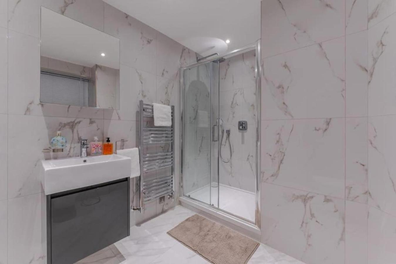 Harley Street Spectacular Suites with High Ceilings, High Luxury