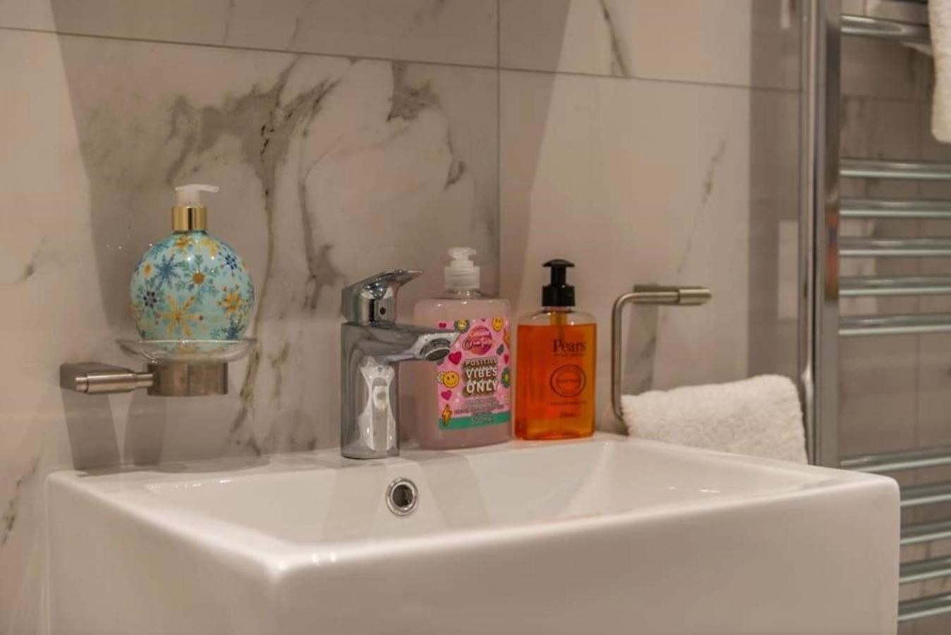 Harley Street Spectacular Suites with High Ceilings, High Luxury