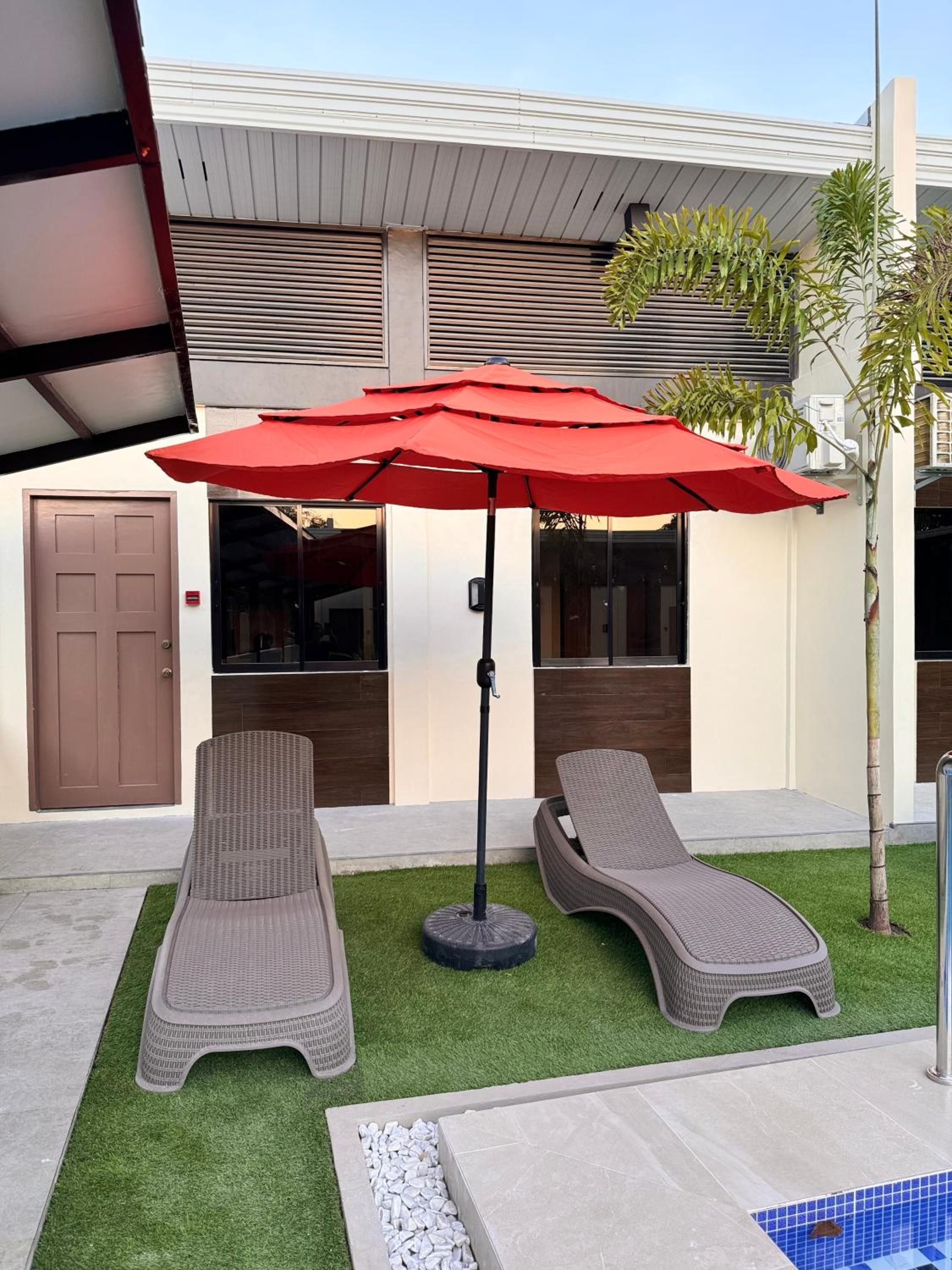 Dano Private Resort and Apartments
