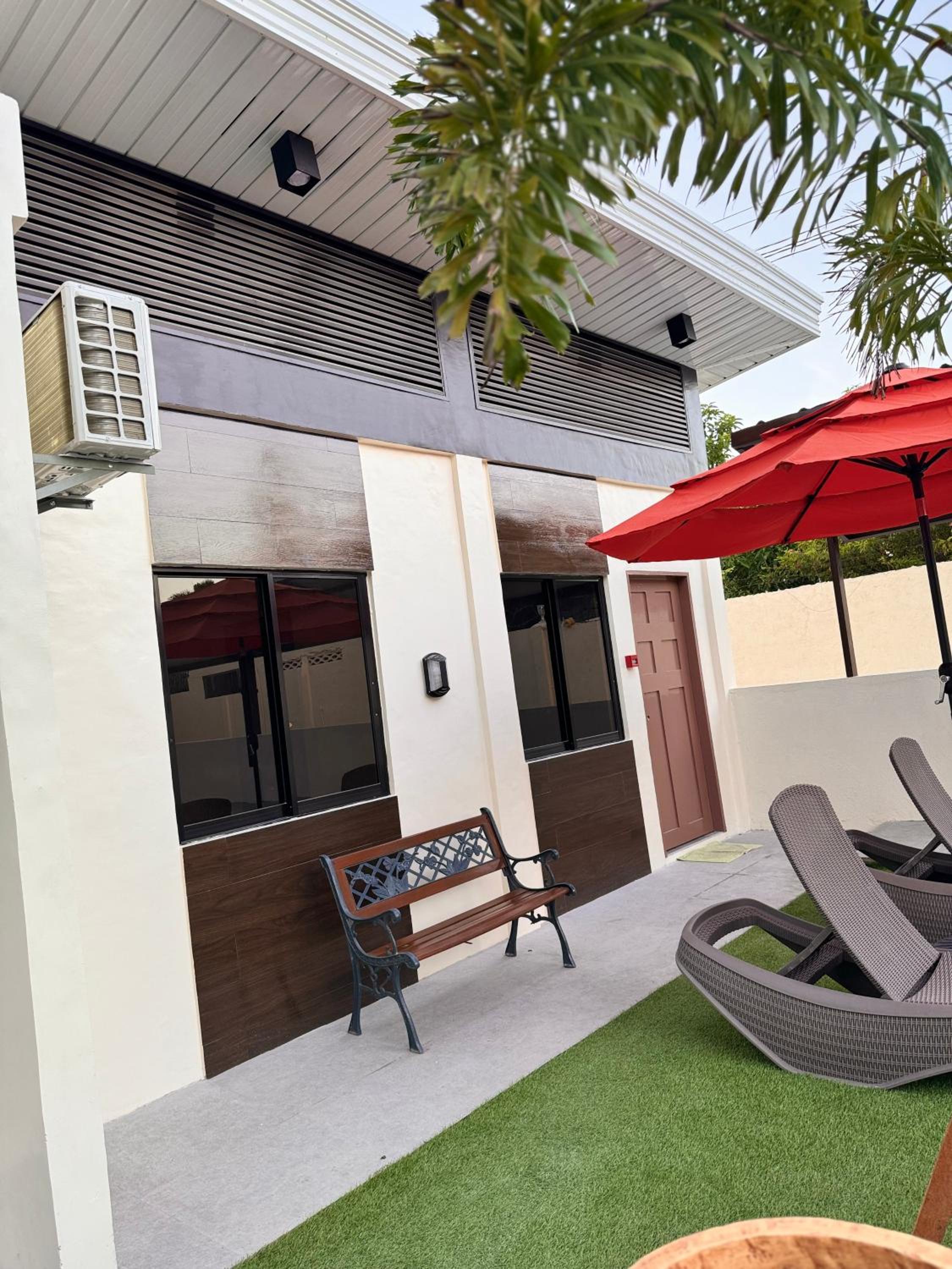 Dano Private Resort and Apartments