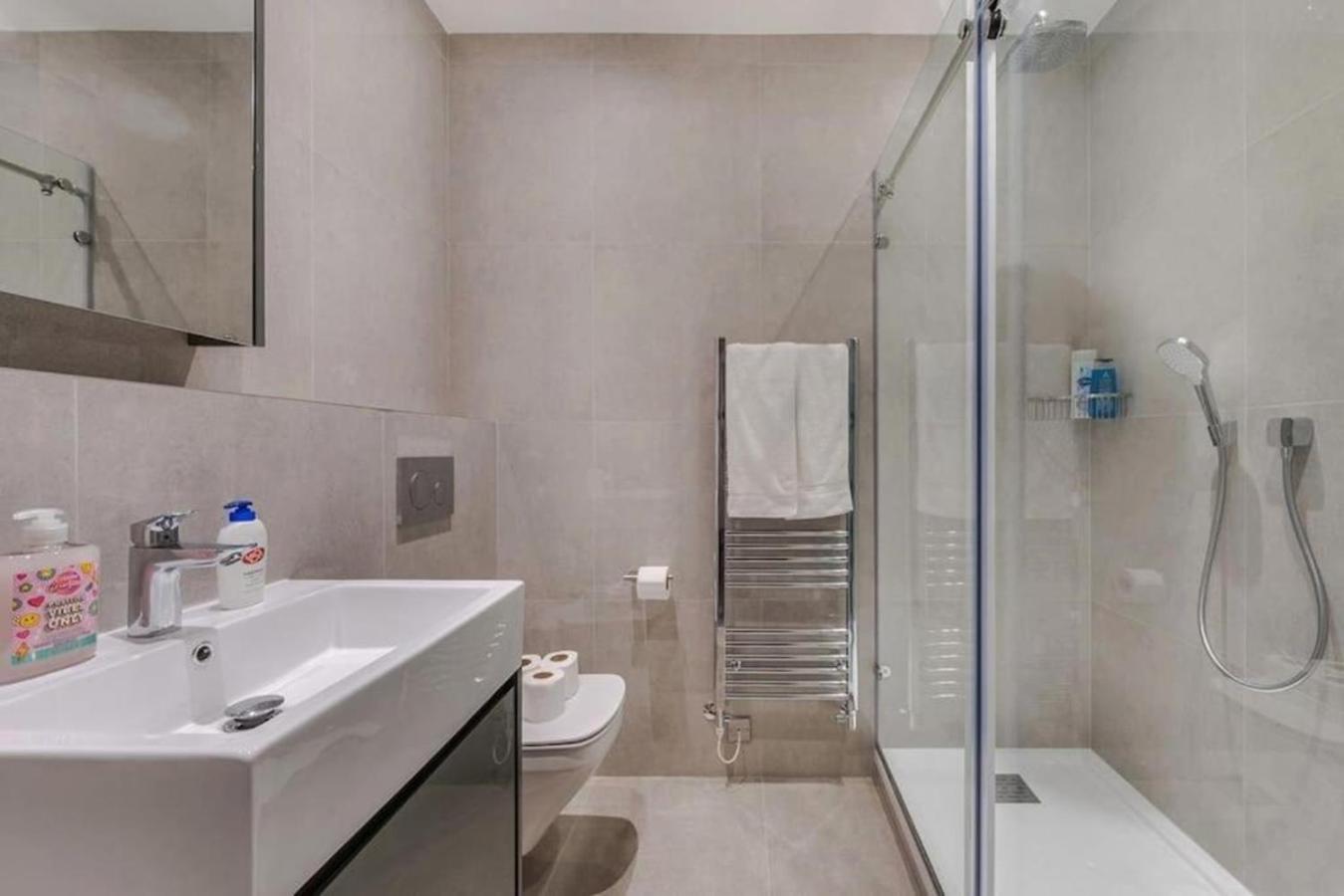Harley Street Spectacular Suites with High Ceilings, High Luxury