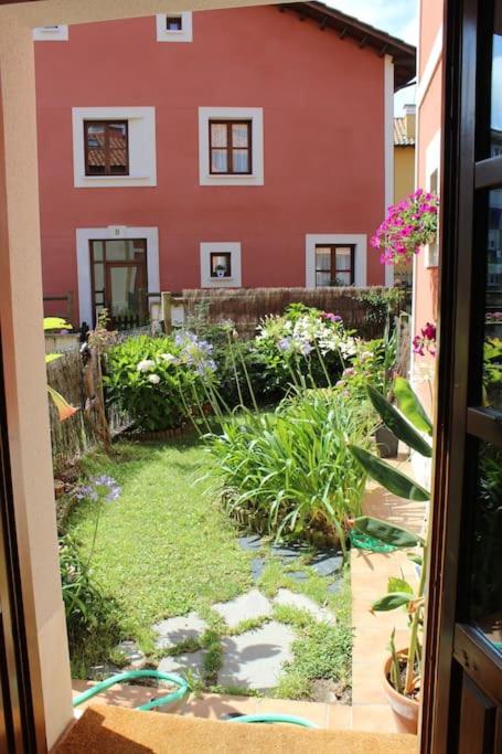 Acogedor bajo con terraza y vistas