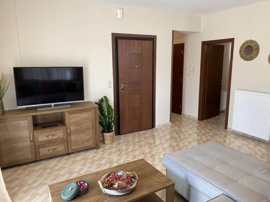 Spacious & Modern New Apartment view 3