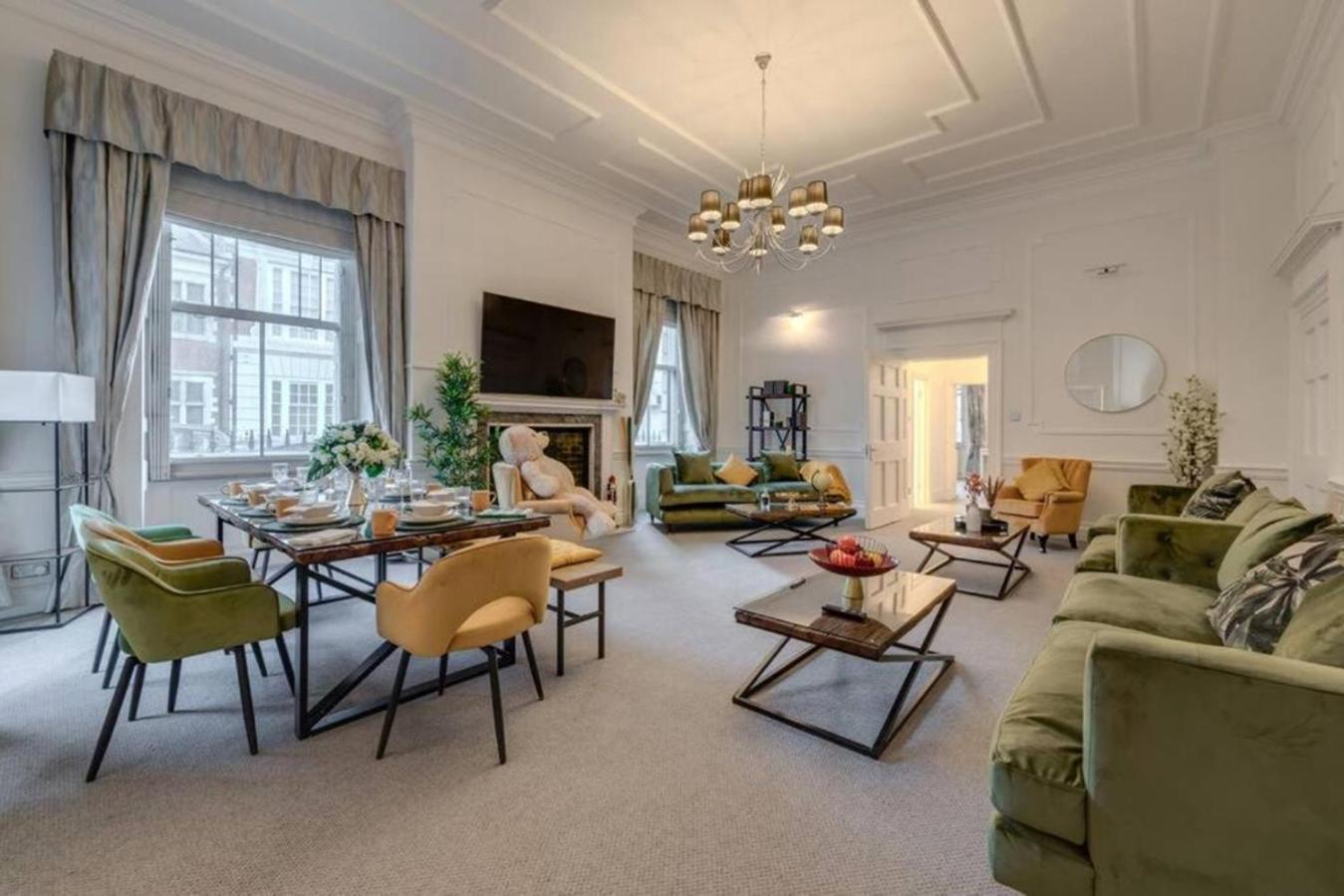 Harley Street Spectacular Suites with High Ceilings, High Luxury