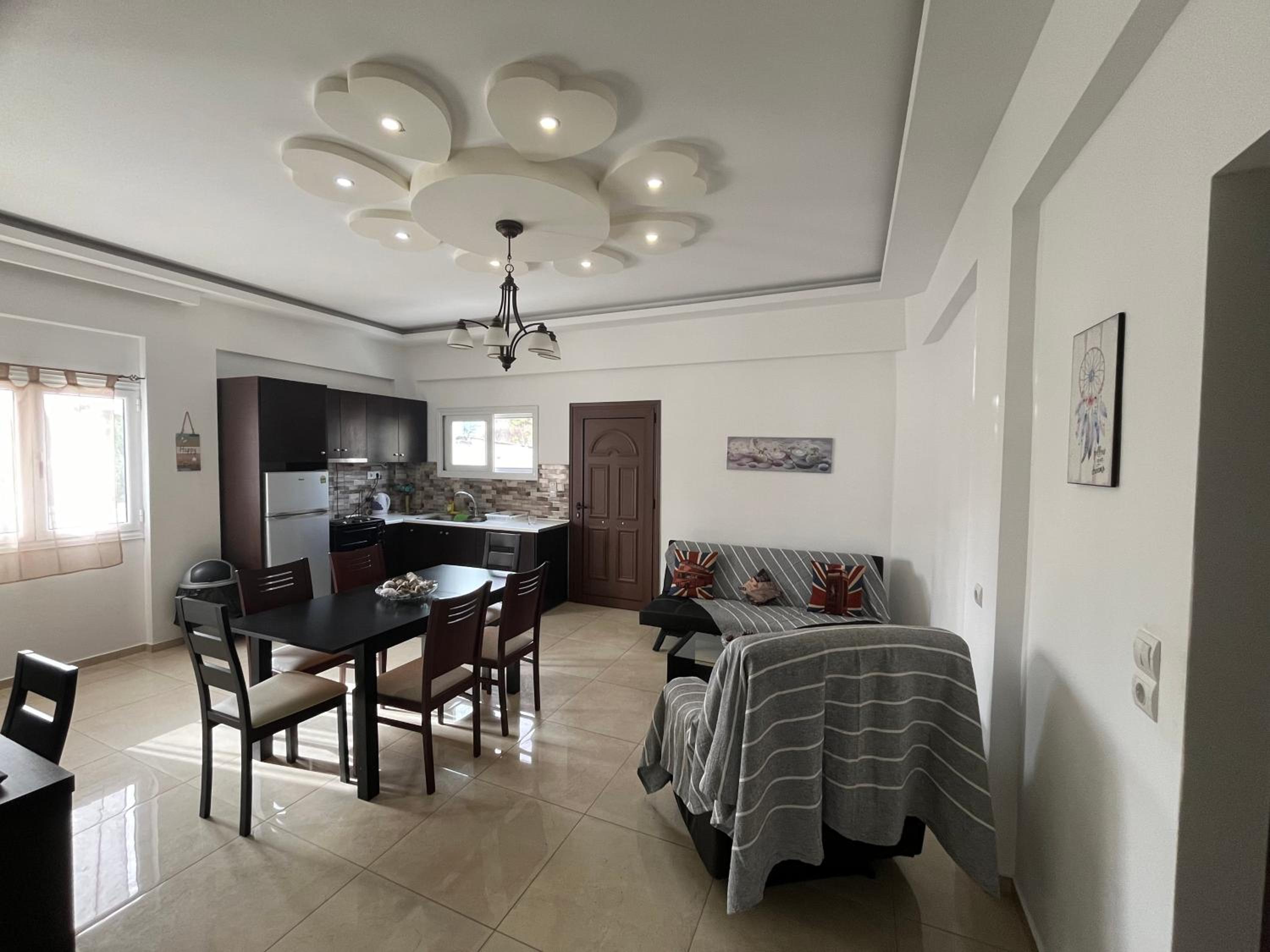 Anatoli deluxe house