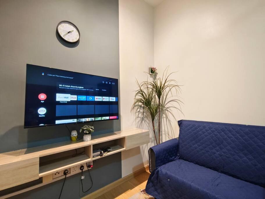 LV13 PoolView Kuantan by Vhomestay photo 1