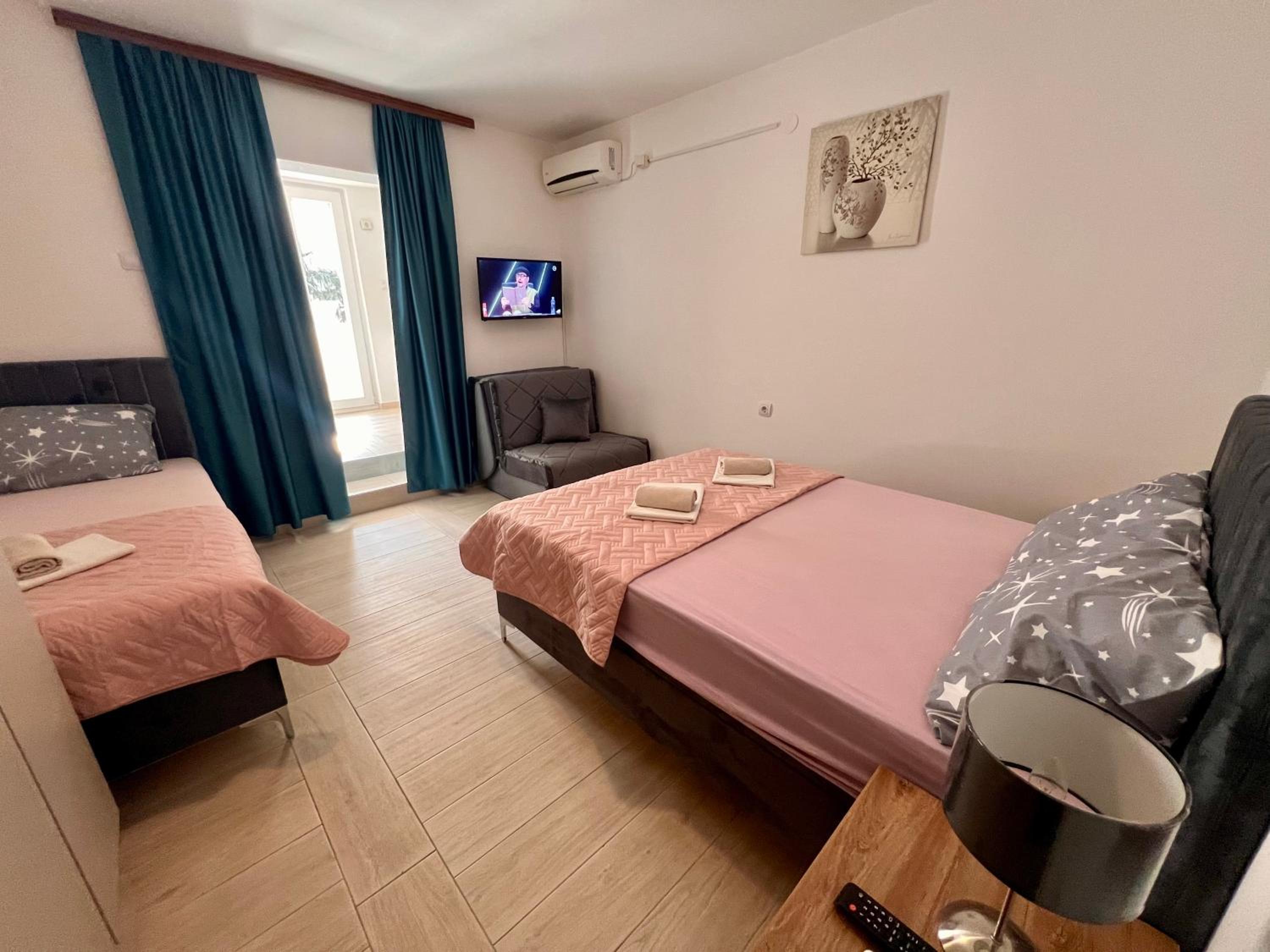 Guesthouse Civovic view 3
